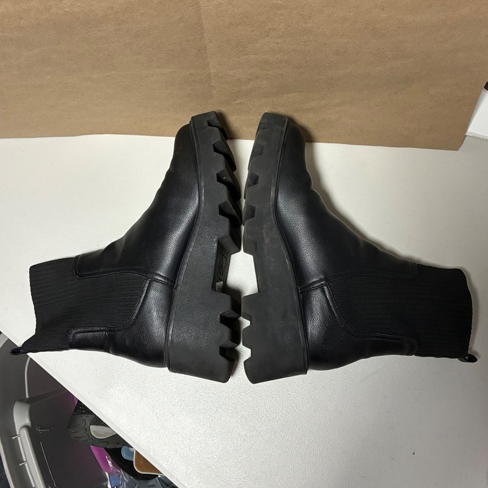 DV Dolce Vita Faux Leather Villa Lug Sole Sock Chelsea Boots‎ Womens 9 Black - Picture 6 of 11